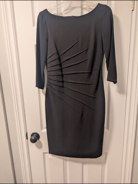 David Meister Black Starburst Pleat Sheath Dress 3/4 Sleeve Size 4